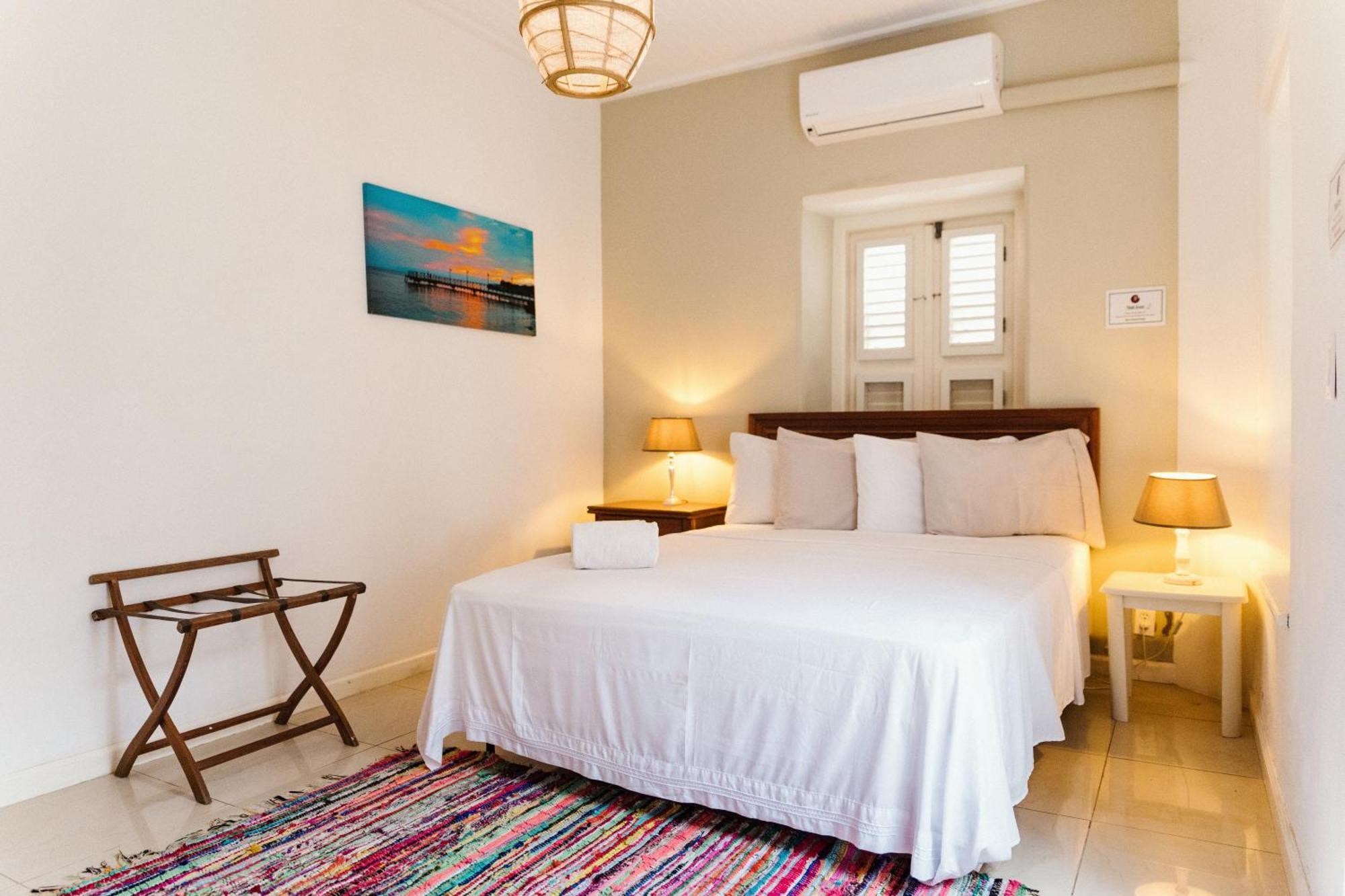 Bario Hotel วิลเลมสตัด ภายนอก รูปภาพ