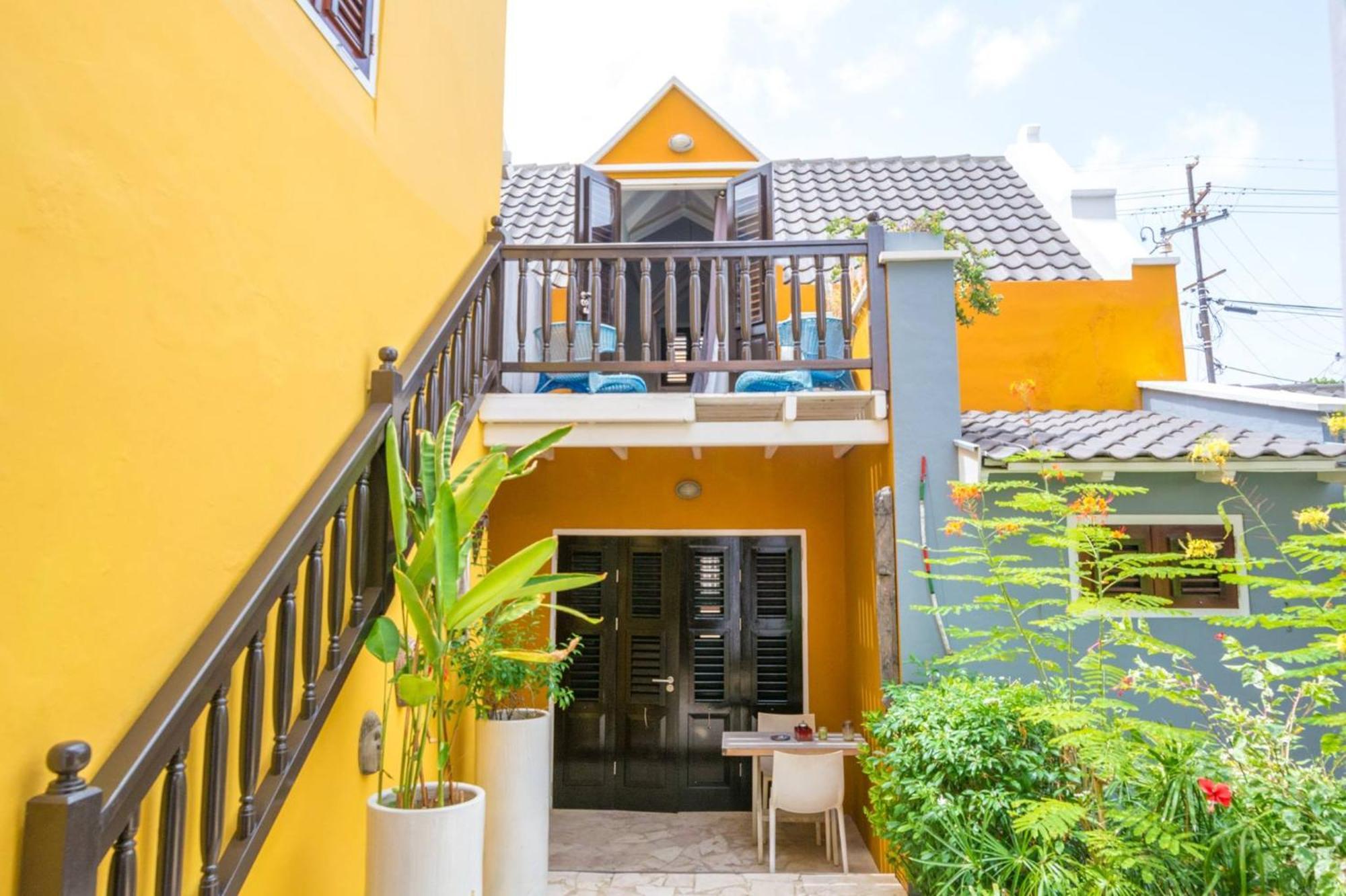 Bario Hotel วิลเลมสตัด ห้อง รูปภาพ